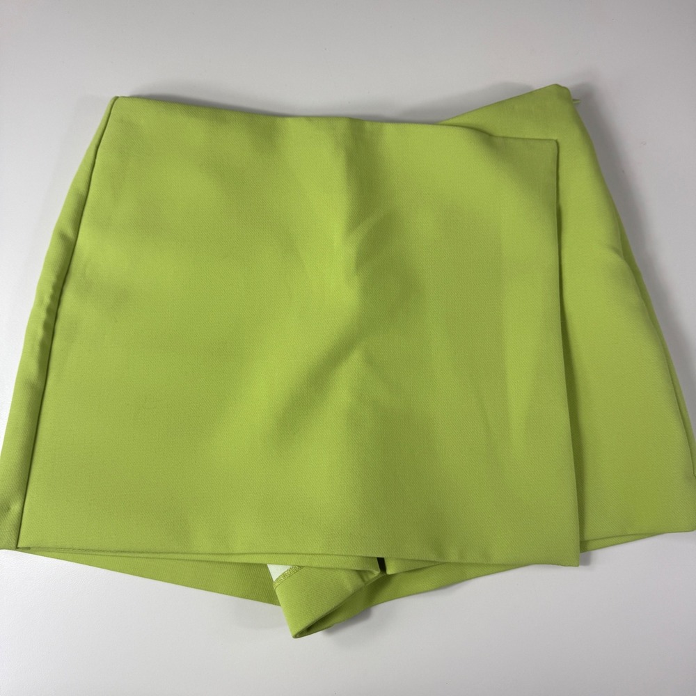 ZARA Skort Women Medium Green Mini Skirt Shorts Chic Minimalist Streetwear - Picture 2 of 9